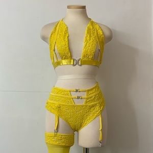 Yellow lingerie set